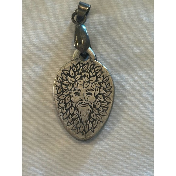 Celtic Green Man Pendant and Earrings - Picture 3 of 6